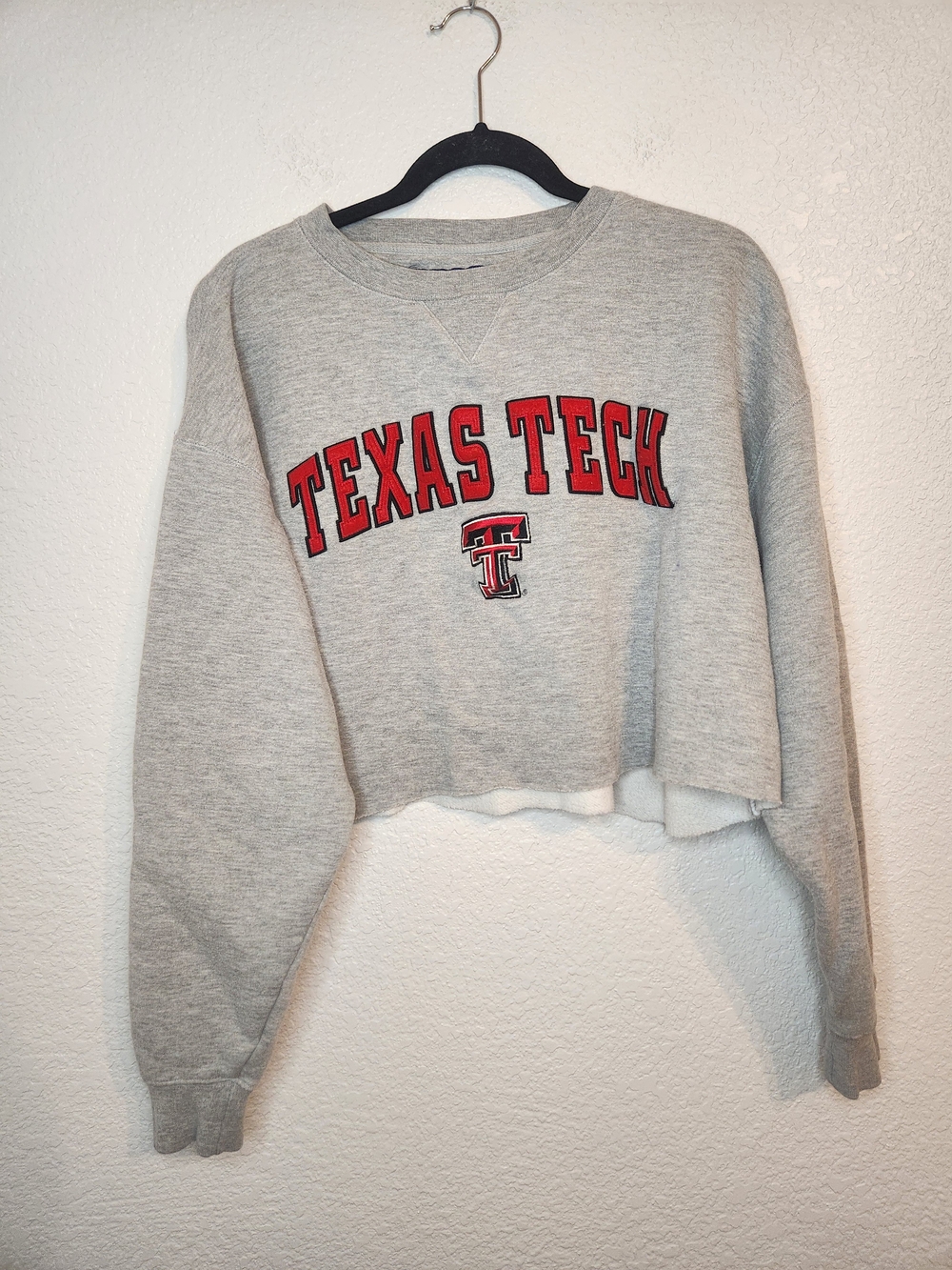 Texas Tech Red Raiders gray crewneck cropped sweatshirt women's L